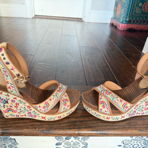 Gianni Bini Tan Wedge Sandals with Ankle Strap - Picture 4 of 7